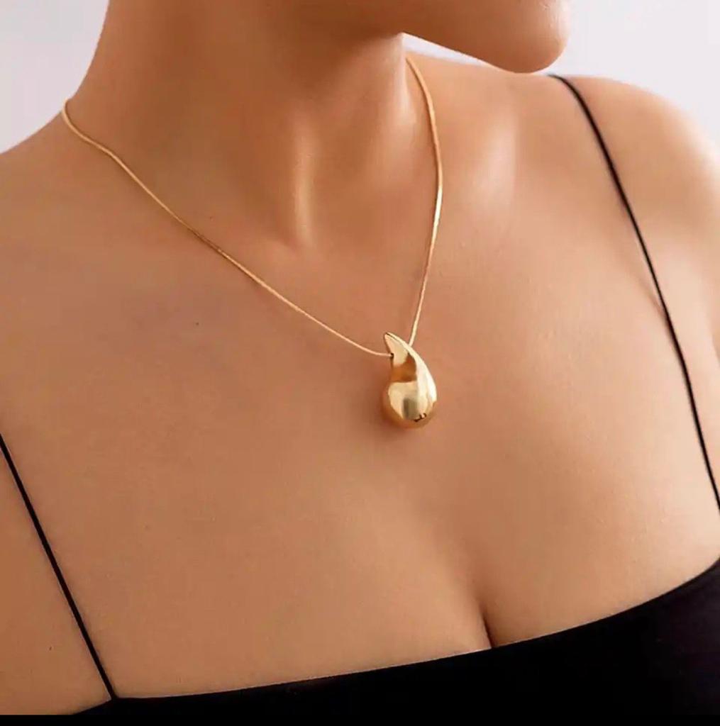 Z.14 Ayar Altın Kaplama Bottega Damla Kolye